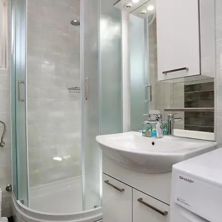In Okrug Gornji With Sea View, Terrace, Air Conditioning, Wifi 5059-2 Apartamento