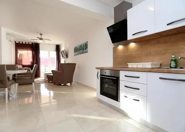 In Okrug Gornji With Sea View, Terrace, Air Conditioning, Wifi 5059-2