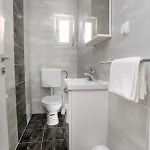 In Okrug Gornji With Sea View, Terrace, Air Conditioning, Wifi 5059-2 Lejlighed