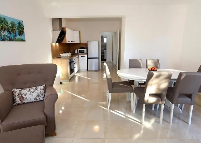 In Okrug Gornji With Sea View, Terrace, Air Conditioning, Wifi 5059-2 Appartement