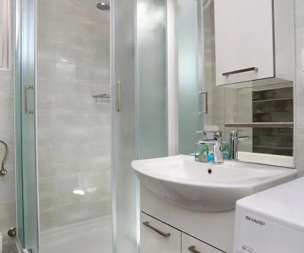 In Okrug Gornji With Sea View, Terrace, Air Conditioning, Wifi 5059-2 Appartement
