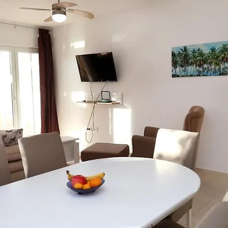아파트 In Okrug Gornji With Sea View, Terrace, Air Conditioning, Wifi 5059-2 트로기르
