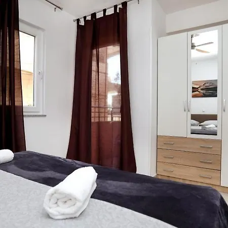 In Okrug Gornji With Sea View, Terrace, Air Conditioning, Wifi 5059-2